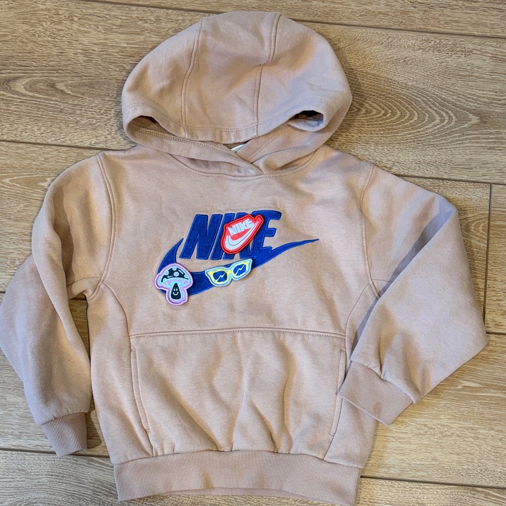 Nike Kids sz 4-5 Beige Hoodie with Fun Patches